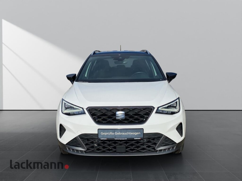 Seat Arona Exposé-Bild 2