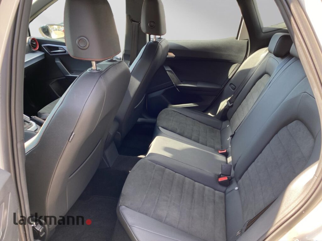 Seat Arona Exposé-Bild 9