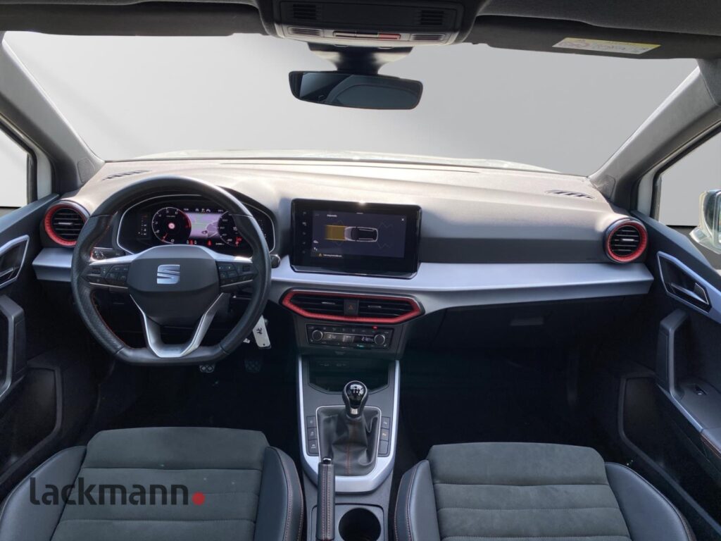 Seat Arona Exposé-Bild 10