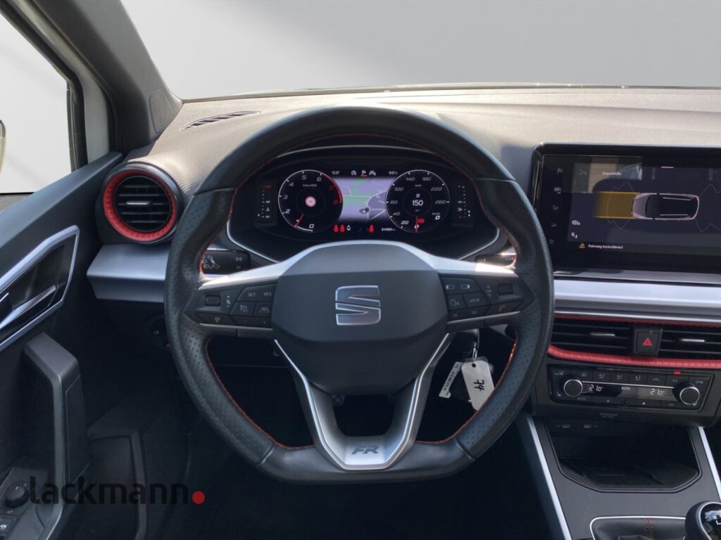 Seat Arona Exposé-Bild 14