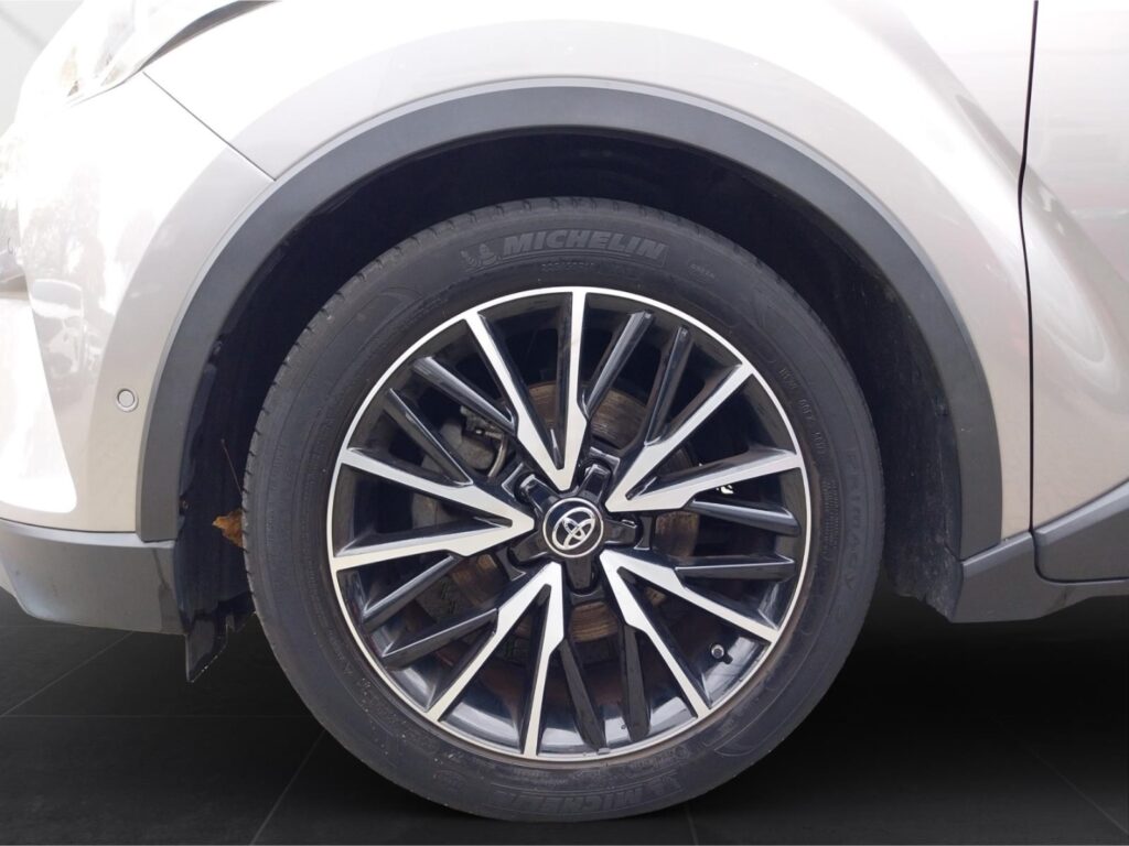 Toyota C-HR Exposé-Bild 11