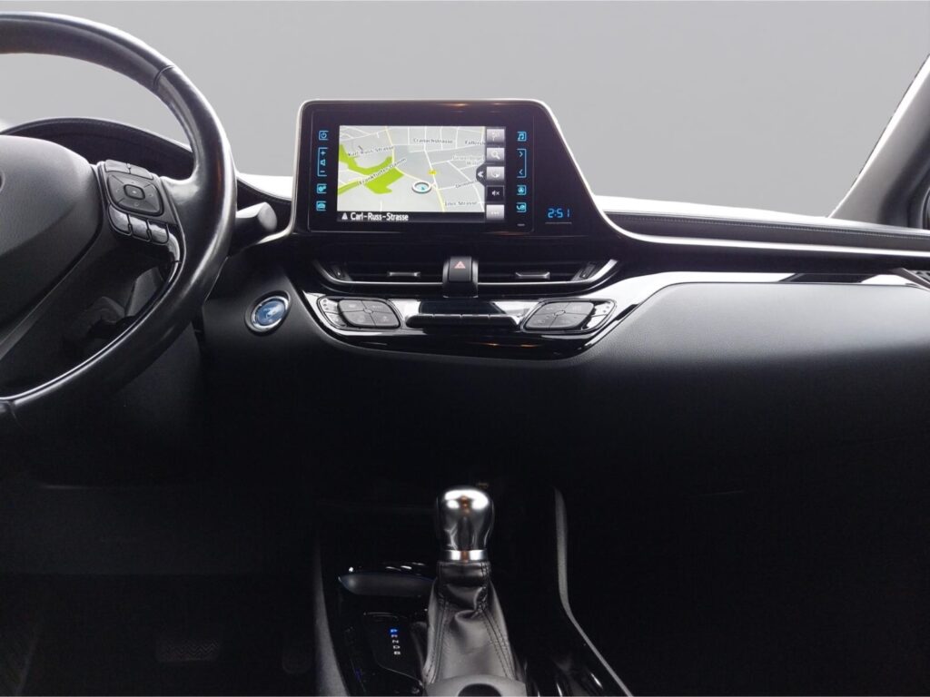 Toyota C-HR Exposé-Bild 12