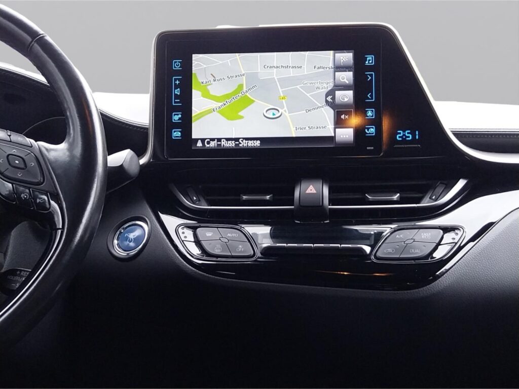 Toyota C-HR Exposé-Bild 13