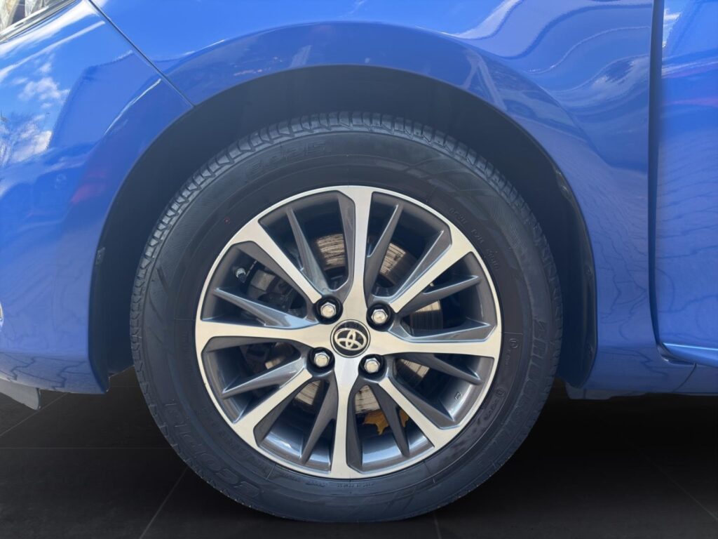 Toyota Yaris Exposé-Bild 11