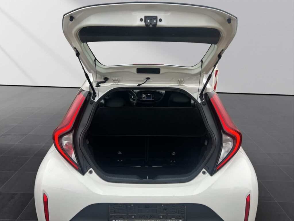 Toyota Aygo X Exposé-Bild 7