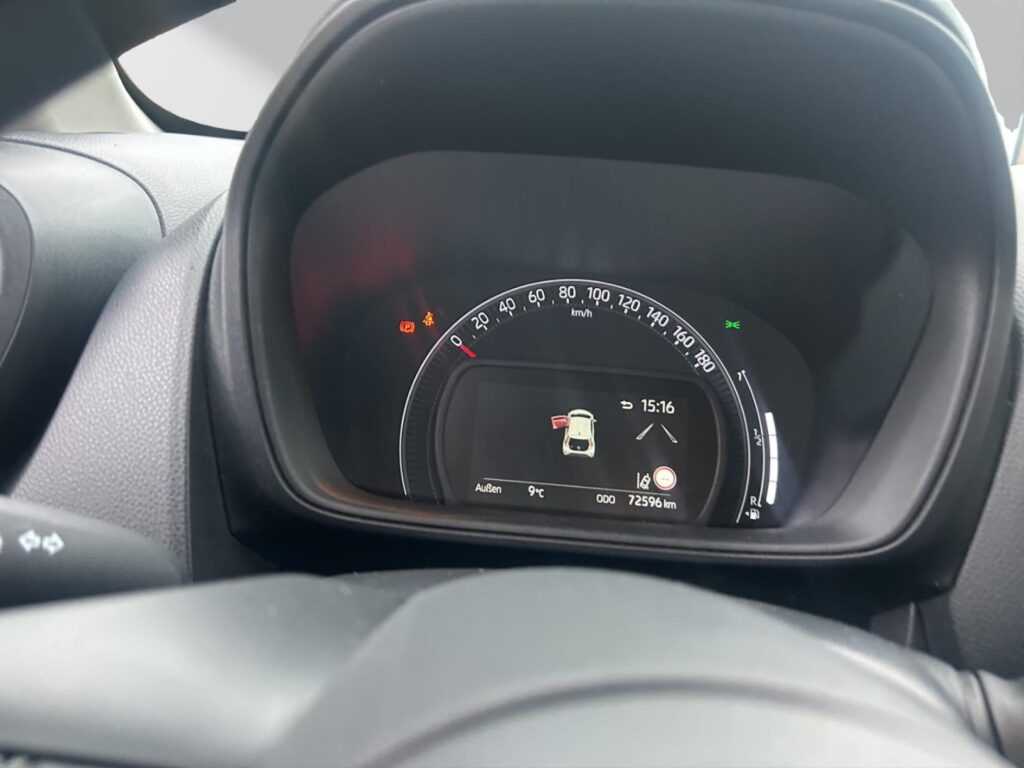 Toyota Aygo X Exposé-Bild 14