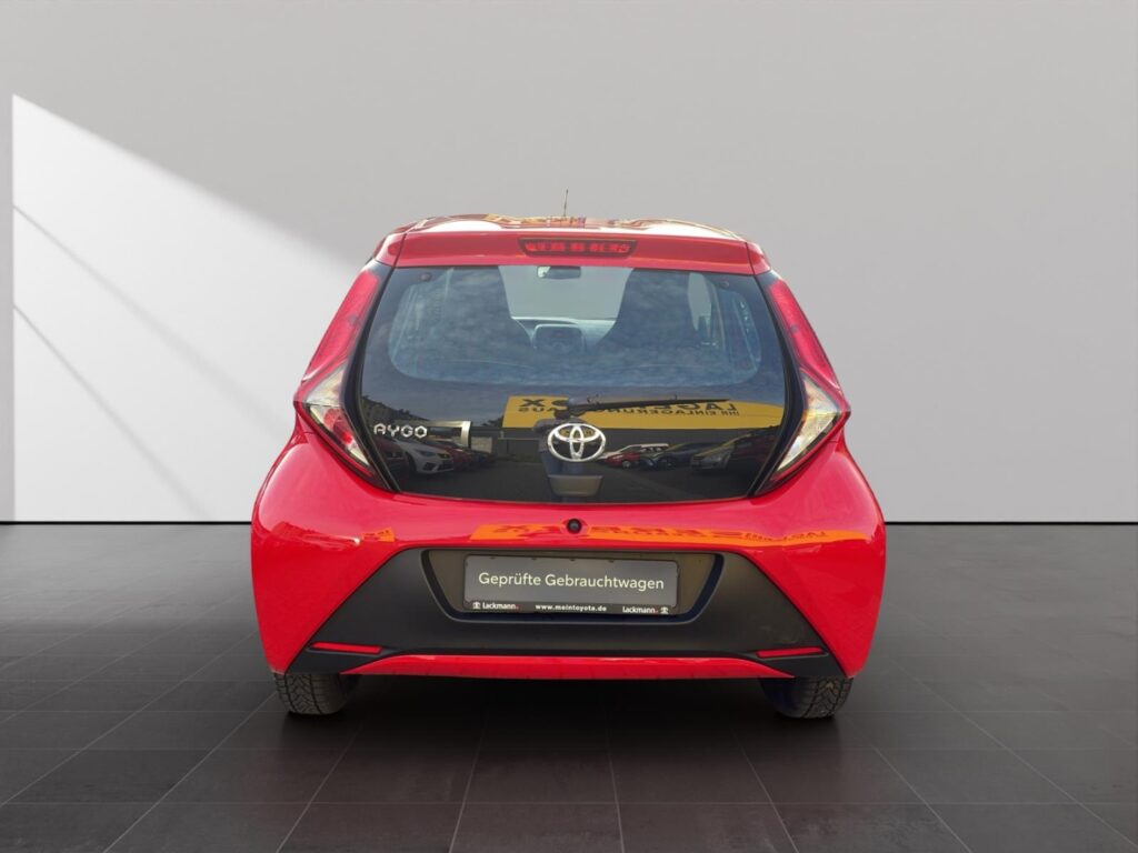 Toyota Aygo Exposé-Bild 6