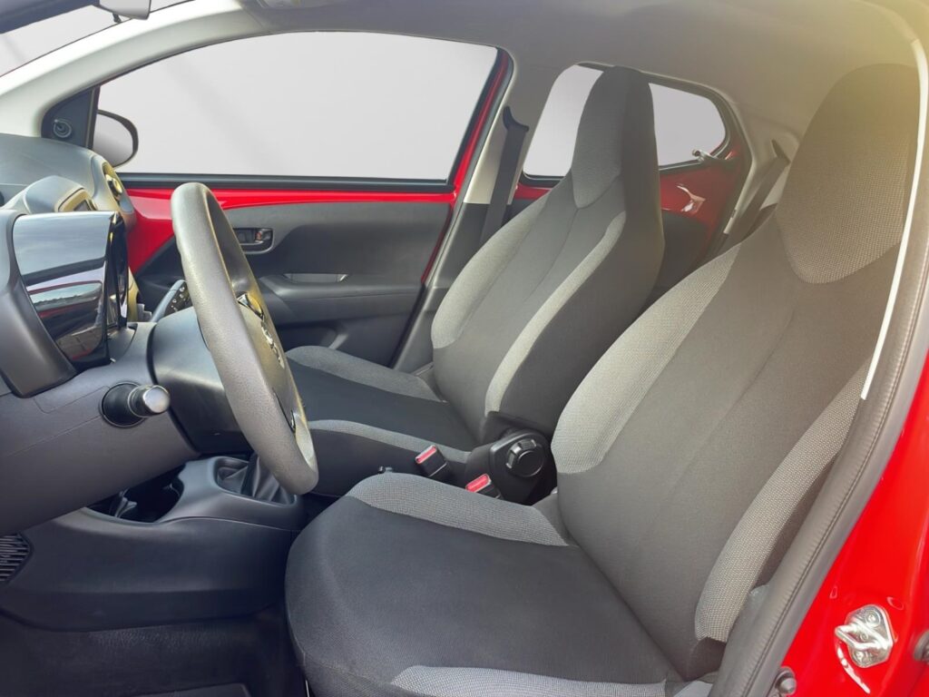 Toyota Aygo Exposé-Bild 13